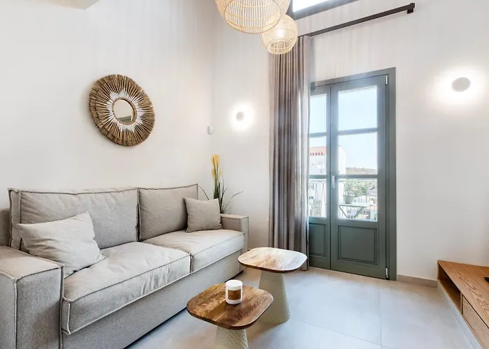 Olive Dryopis Apartment