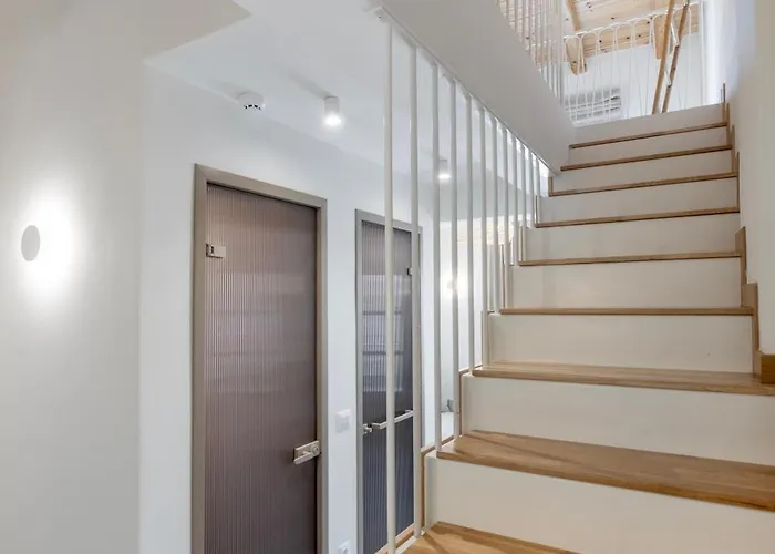 Olive Dryopis Apartment